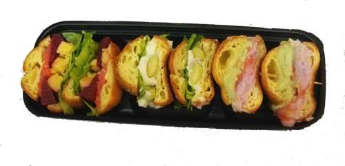 燻製ポテトサラダのシューサンドの画像